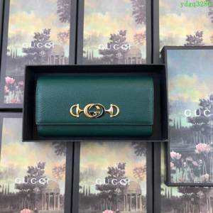 GUCCI古馳錢包 2019新款 Zumi系列 粒面皮革 互扣式G馬銜扣 女款翻蓋長錢包 573612 綠色  ydgq3280