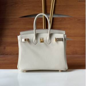 Hermes女包 愛馬仕Birkin25 swift皮 手工縫製 奶昔白金扣 Hermes鉑金手提包  tdh2150