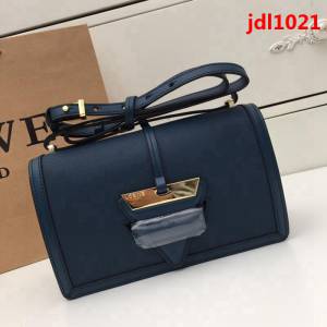LOEWE羅意威 Barcelona 荔枝紋三角包 小牛皮肩背斜挎包 雜誌爆款  jdl1021