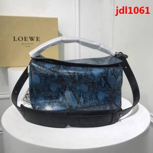 LOEWE羅意威 蛇紋 原單品質 火遍全世界熱銷款 puzzle bag 手提肩背包 6605  jdl1061