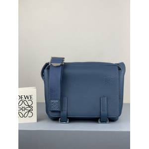 LOEWE包包 羅意威military messenger經典信使包 羅意威小挎包 11357  tcl1028