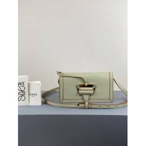 LOEWE包包 羅意威小號斜挎三角包 10155  tcl1077