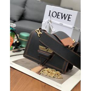 LOEWE包包 羅意威Barcelona雙肩帶斜挎包 10156  tcl1312
