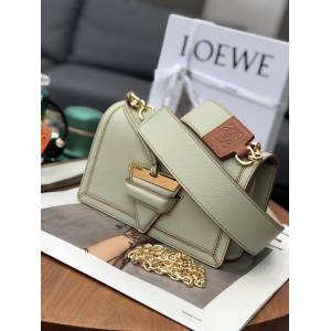 LOEWE包包 羅意威Barcelona雙肩帶斜挎包 10156  tcl1321