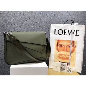 LOEWE新款包包 羅意威男士單肩斜挎郵差包 11359  tcl1376