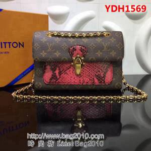 路易威登LV頂級原單 M41731 玫紅蟒蛇皮鏈條單肩斜跨包 YDH1569
