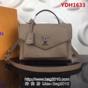 路易威登LV頂級原單 M54849淡粉咖色 MYLOCKME 手提肩背斜跨多功能包 YDH1633