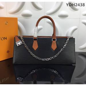 路易威登LV 頂級原單 M52805 2019早春系列 Sac Tricot手袋 新款六角鏈式肩帶 亮黑色Epi皮革 時尚氣質手提包  YDH2438