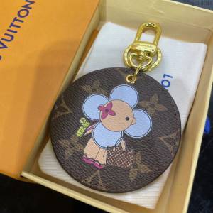 LOUIS VUITTON專櫃新款包包 路易威登Illustre Vivienne Funfair Xmas包飾 LV動物印花鑰匙扣  ydh4046