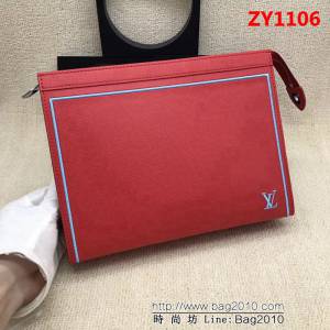 路易威登LV頂級原單 M61692十字紋繡邊藍洗漱包2018-19秋冬新款 手拿包 ZY1106