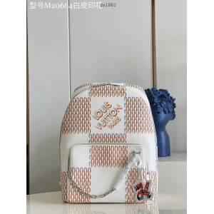 LV專櫃2023新款Racer雙肩包 M20664白皮印花 路易威登經典男士後背包 dn1061