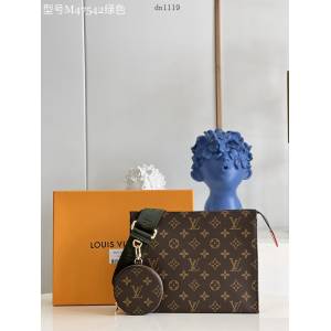 LV專櫃2023新款26號盥洗袋斜挎包 M47542綠色 路易威登老花肩背包 dn1119