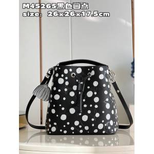 LV專櫃2023新款NéoNoé中號手袋 M45265黑色圓點 路易威登合作系列波點抽繩水桶包 dn1370