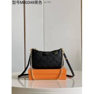 LV專櫃2023新款Easy Pouch On Strap手袋 M80349黑色壓花 路易威登肩背斜挎鏈條女包 dn1391