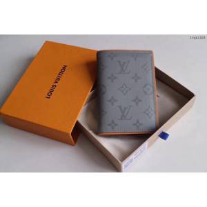 lv護照夾 M62089 路易威登Monogram Titanium灰色帆布護照夾 lv護照套  lvqb1305