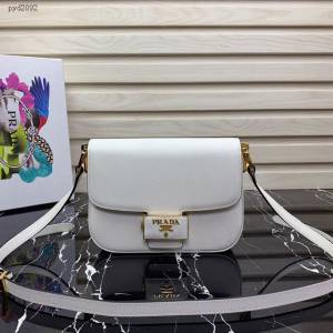 prada女包 普拉達專櫃最新款 1BD217 Saffiano皮革手袋 prada單肩斜挎小包  pyd2092