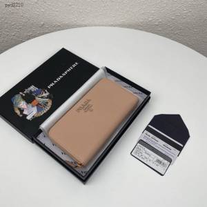 prada錢包 普拉達專櫃最新爆款長錢包 1ML506 prada女士單拉鏈錢包  pyd2210