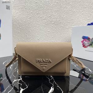 prada女包 普拉達新款女士斜挎包 1BP020 Prada單肩小包 Saffiano皮 Prada翻蓋包  pyd2360