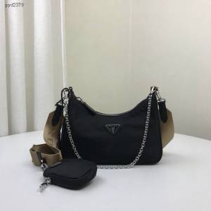 prada女包 普拉達2020新款nylon Hobo手拎包 時尚百搭 prada腋下包 1BH204 Prada單肩斜挎包  pyd2379