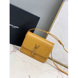 YSL爆款女士包包 聖羅蘭經典款MONOGRAM金屬旋扣小號郵差包 YSL肩背斜挎包 634306  jjh1078