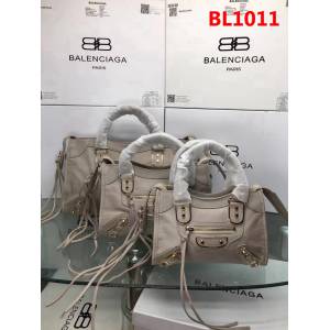 BALENCIAG巴黎世家 新款 小金釘 原版義大利進口山羊皮 手提單肩斜挎包  BL1011