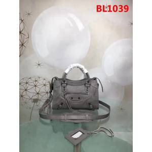 BALENCIAG巴黎世家 原單品質 經典代表作機車包 山羊皮黑錠款 可手提單肩斜跨  BL1039