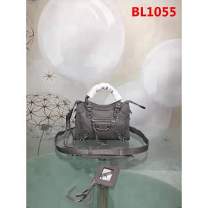 BALENCIAG巴黎世家 原單品質 經典代表作機車包 山羊皮銀邊款 可手提單肩斜跨  BL1055