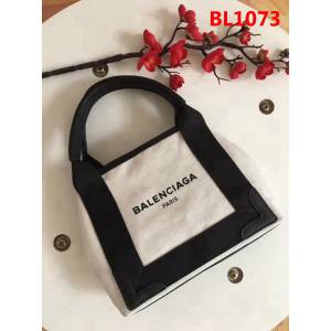 BALENCIAG巴黎世家 帆布包 頭層牛皮配帆布 網紅款 可手提可斜挎 夏天出行旅遊必備款  BL1073