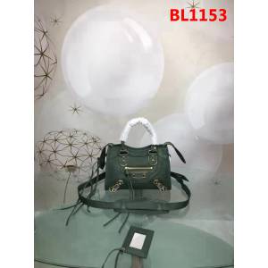 BALENCIAG巴黎世家 原版義大利進口山羊皮 小金釘 單肩斜挎包  BL1153