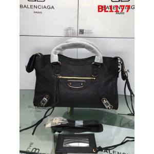 BALENCIAG巴黎世家 原版義大利進口山羊皮 小金釘 單肩斜挎包  BL1177