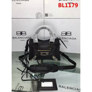 BALENCIAG巴黎世家 原版義大利進口山羊皮 小金釘 單肩斜挎包  BL1179