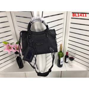 BALENCIAG巴黎世家 原單品質 經典機車 山羊皮黑釘款 手提肩背斜挎包  BL1411