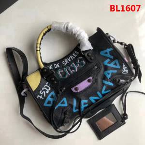 BALENCIAG巴黎世家 義大利進口頂級山羊皮 小金釘 深灰色 手提肩背斜挎包  BL1607