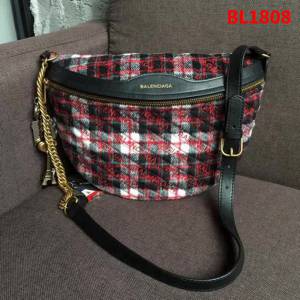 BALENCIAG巴黎世家 半月腰包 進口絨布 滿飾Balenciaga標識提花  BL1808