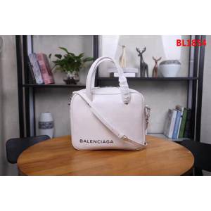 BALENCIAG巴黎世家 超暴款包包 摔紋牛皮手提跨包  BL1854