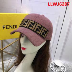 FENDI芬迪 時尚百搭款 棒球帽 6881684 LLWJ6287