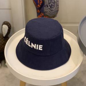 CELINE新品女士帽子 賽琳立體彩虹字母炫彩系列漁夫帽  mm1620