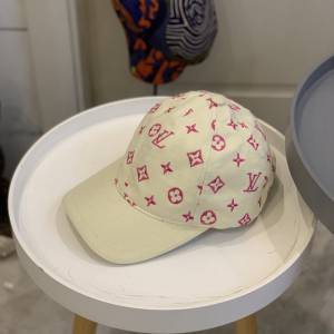 LV男女同款帽子 路易威登拼接刺繡款棒球帽  mm1656