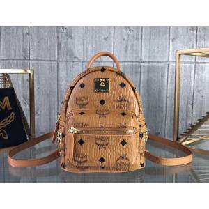 MCM雙肩背包 原單 超mini Stark經典女背包 側邊點綴鉚釘 MCM後背包 時尚迷人單品  mdmc1090