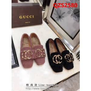GUCCI古馳 新款 羊羔毛水鑽扣飾 舒適保暖 時尚瓢鞋 QZS2580