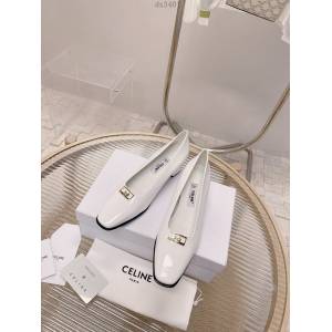 Celine專櫃女鞋 賽琳經典五金奶扣奶單鞋 高跟鞋經典金色凱旋門logo dx3401