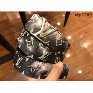 路易威登LV 2019春夏新款 頂級頭層牛皮 不銹鋼扣 男士皮帶  xfp1266