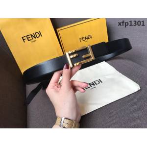 FENDI芬迪 實物拍攝 最新爆款 柔軟小牛皮皮帶 雙F標誌 BAGUETTE系列 時尚百搭款女款皮帶  xfp1301