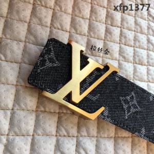 路易威登LV 時尚經典款 專櫃款最夯金屬扣 高端男士皮帶  xfp1377