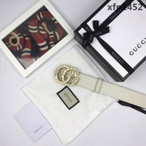 GUCCI古馳 官網新款 原單品質 雙面進口頭層對版定制皮料 復古金GG鑽石扣 男士皮帶  xfp1452