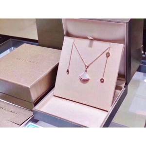Bvlgari飾品 寶格麗粉鑽貝殼裙子項鏈 亞金18k金鑲白母貝扇形裙子鑽項鏈  zgbq3117