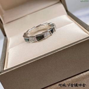 Bvlgari飾品 寶格麗天然灰貝貝殼蛇戒指  zgbq3299