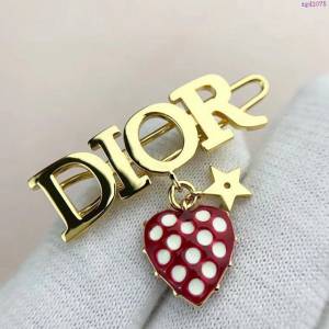 Dior飾品 迪奧經典熱銷款草莓髮夾系列 套裝  zgd1075