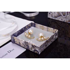 Dior飾品 迪奧2020新款DIOR迪奧珍珠耳釘  zgd1137