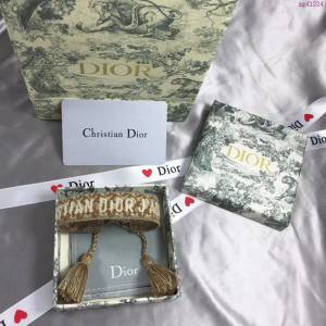 Dior飾品 迪奧經典熱銷款刺繡針織手環 迪奧DIOR編織伸縮流蘇手繩  zgd1224